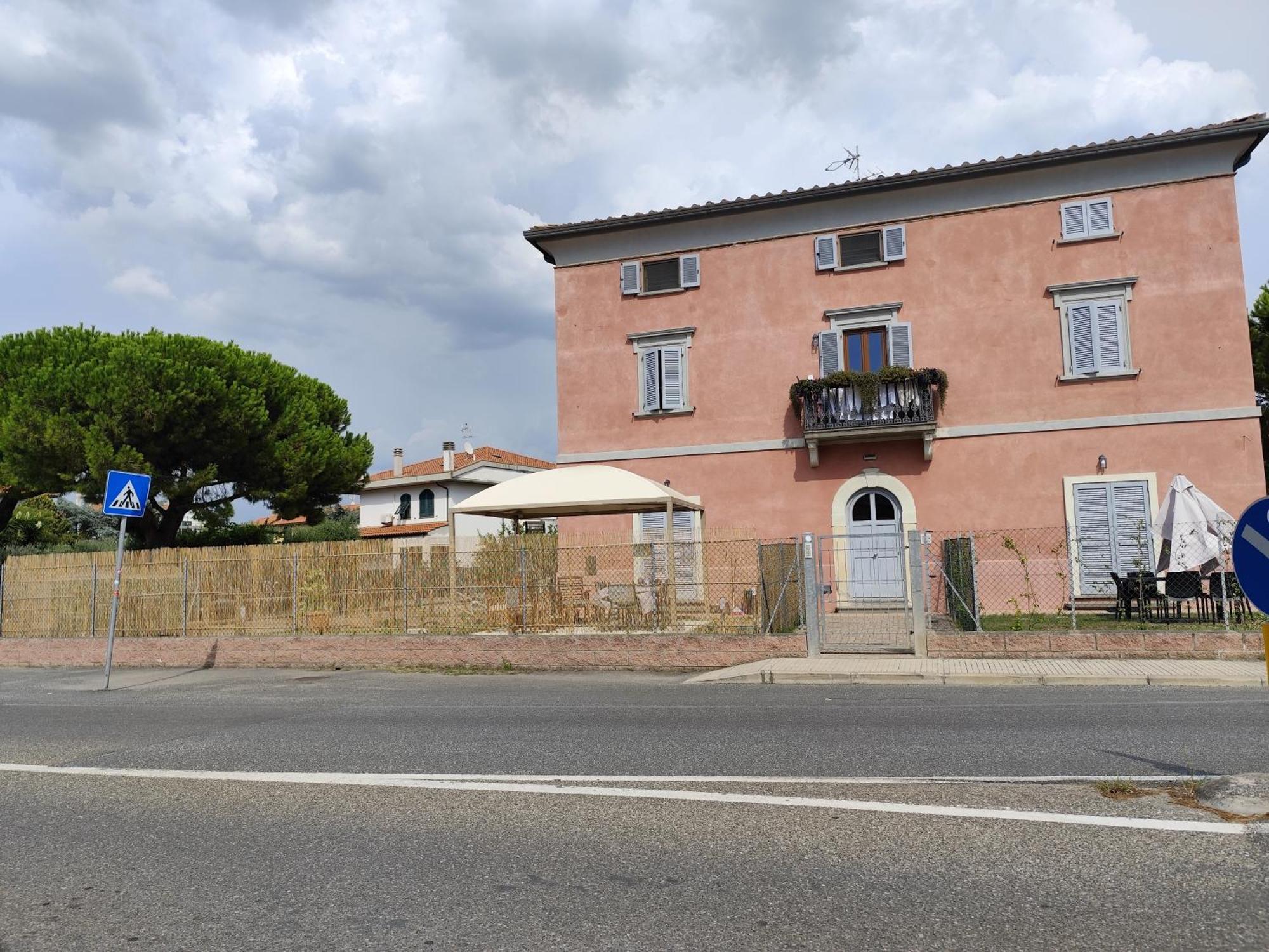 Appartamento Vada Exterior photo